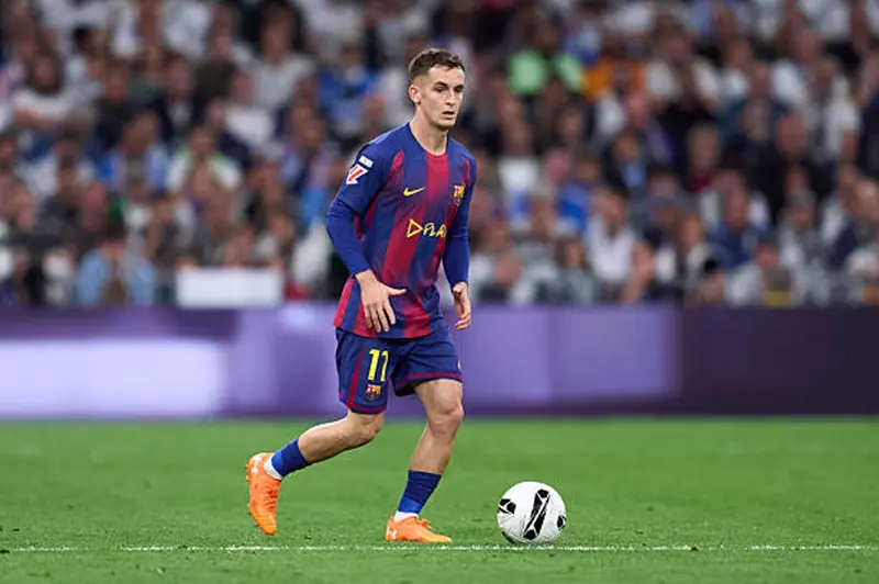 كاسادو.. الخيار المنطقي لتعويض غياب بيدري في برشلونة